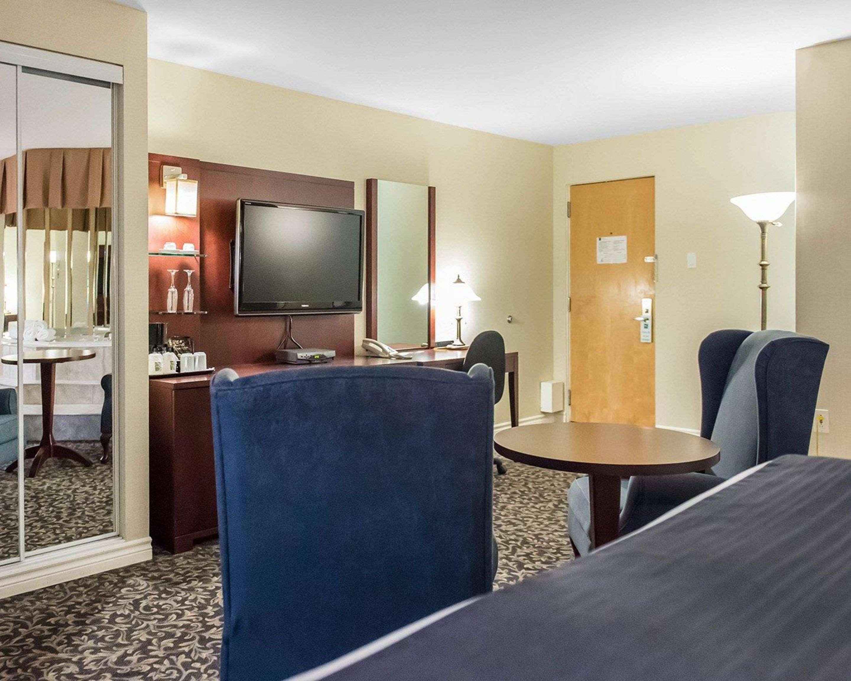 Quality Inn Mont-Laurier Kültér fotó