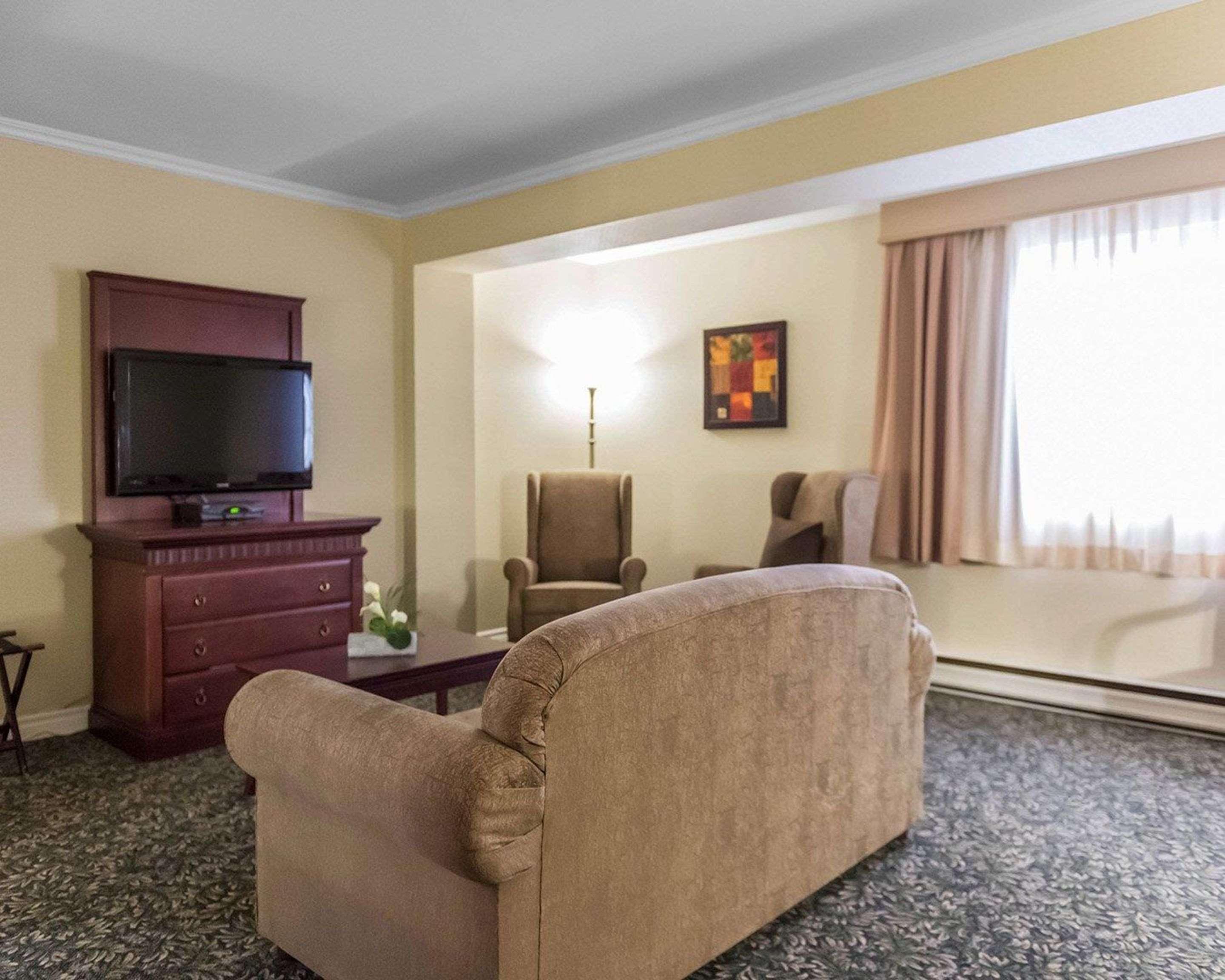 Quality Inn Mont-Laurier Kültér fotó